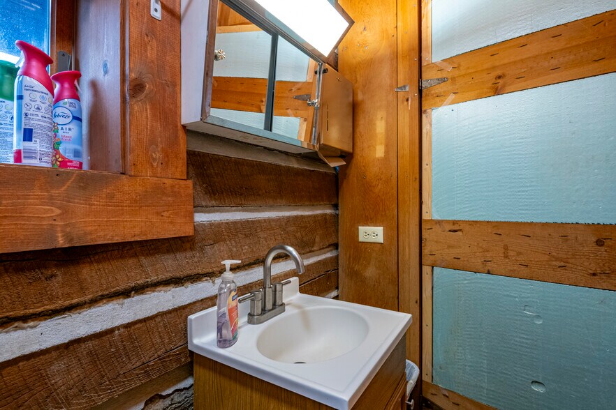 More Photos Of 784 Memorial Hwy, Oley Industrial For Sale