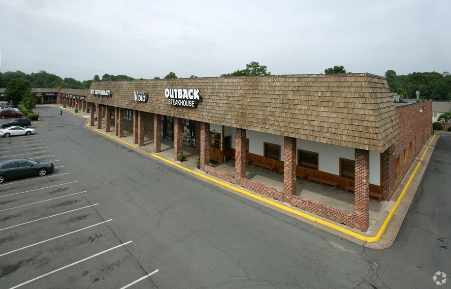 More Photos Of 9539 Braddock Rd, Fairfax General Retail For Lease