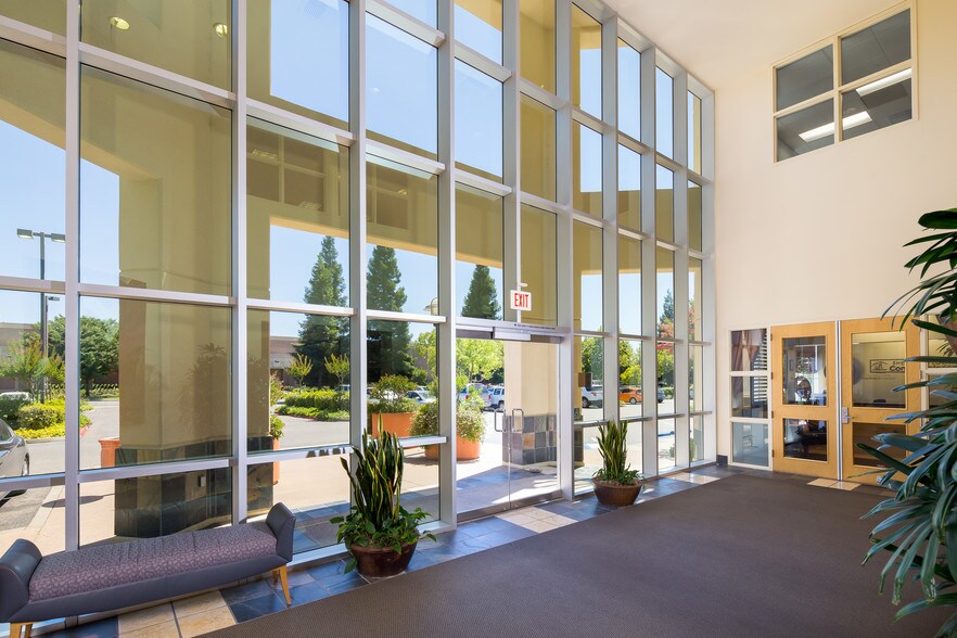 More Photos Of 400 Plaza Dr, Folsom Office For Lease