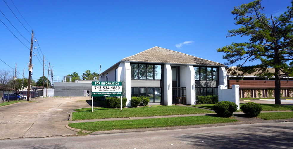 Primary Photo Of 8226 Antoine Dr, Houston Office For Lease