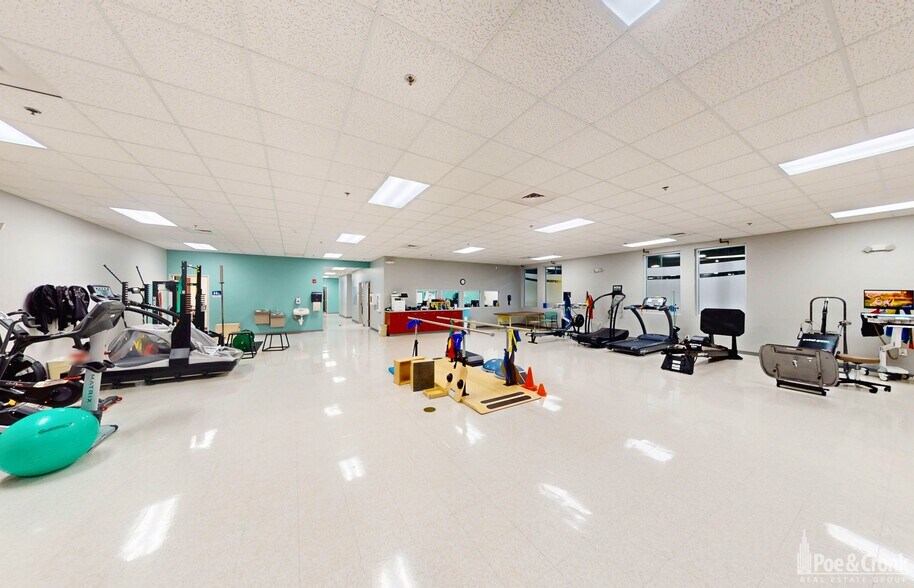 More Photos Of 941 Industry Ave SE, Roanoke Warehouse For Sale