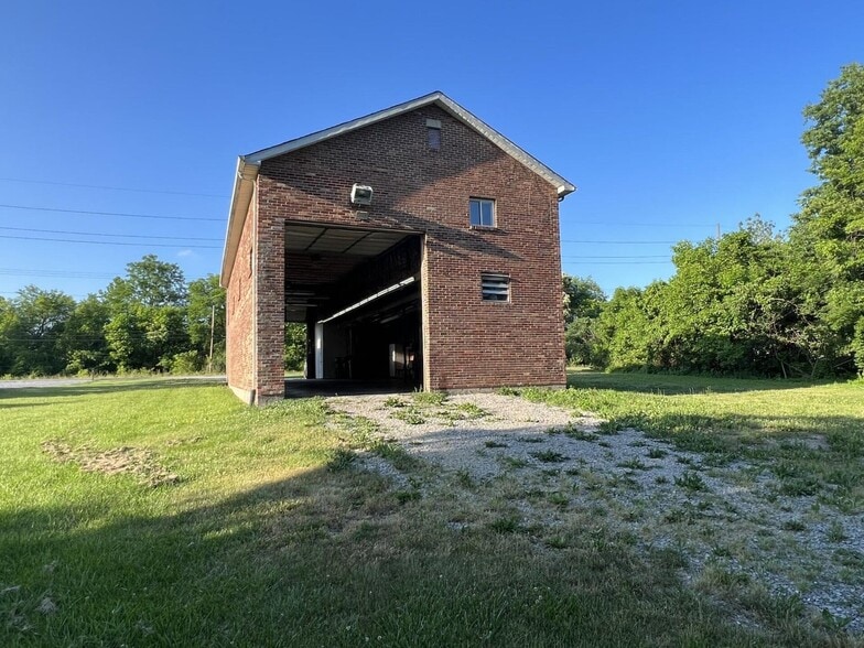More Photos Of 4660 Mary Ingles Highway, Silver Grove Police Fire Station For Sale