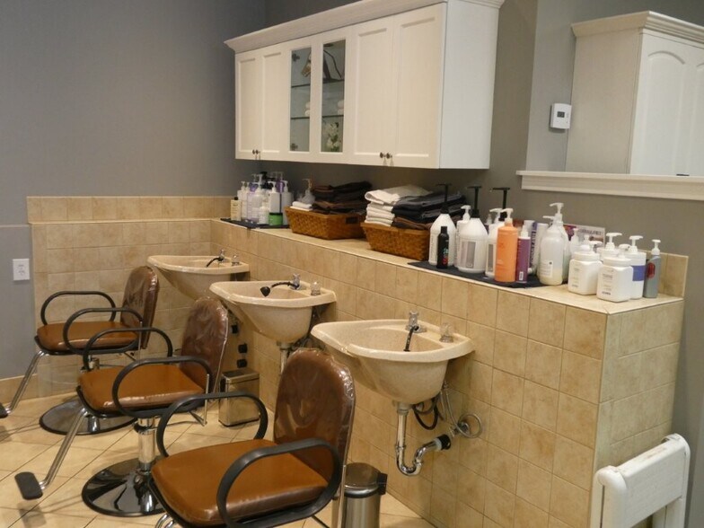 More Photos Of 1101 Foothill Blvd, La Cañada Flintridge Storefront For Lease