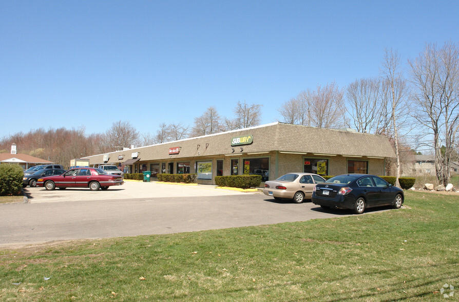 Primary Photo Of 163 S Broad St, Pawcatuck Freestanding For Lease