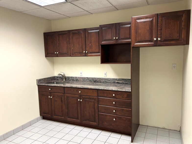 More Photos Of 1 Washington St, Melrose Warehouse For Lease