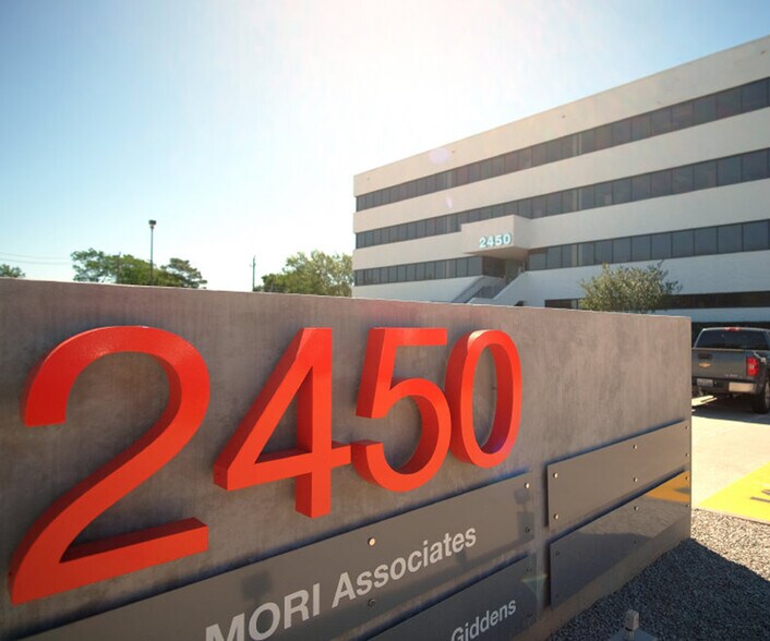 More Photos Of 2450 NASA Pky, Houston Office For Lease