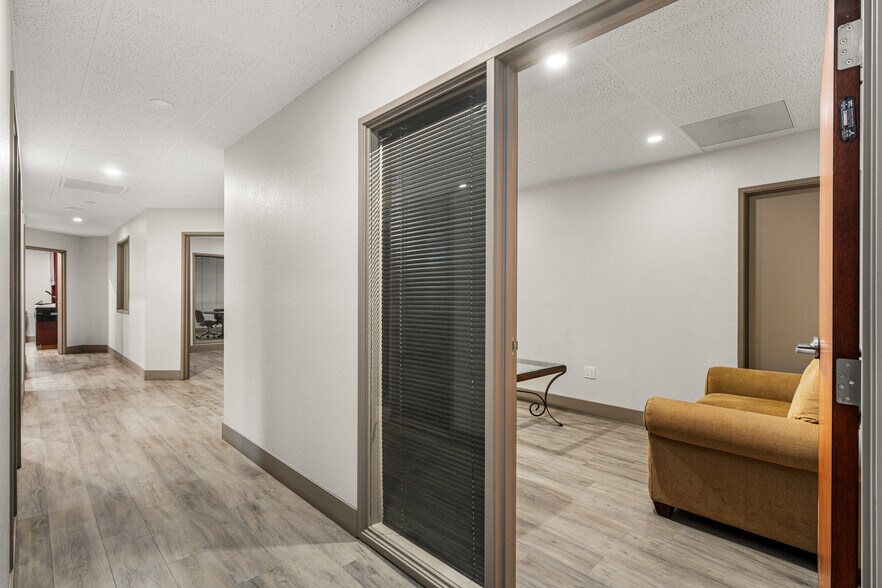More Photos Of 2107 N Broadway, Santa Ana Loft Creative Space For Sale
