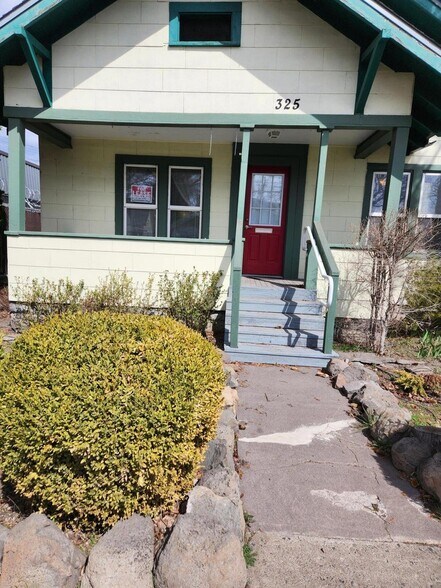 More Photos Of 325 S 5th St, Klamath Falls Medical For Sale