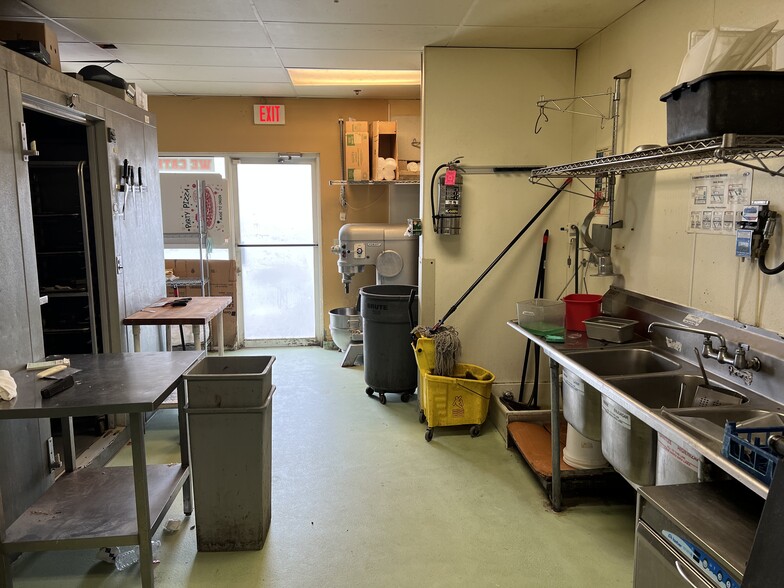 More Photos Of 154 New Britain Ave, Rocky Hill Restaurant For Sale