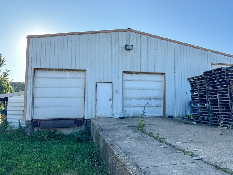 More Photos Of 6839 Outer Rd, Mountain Grove Supermarket For Sale