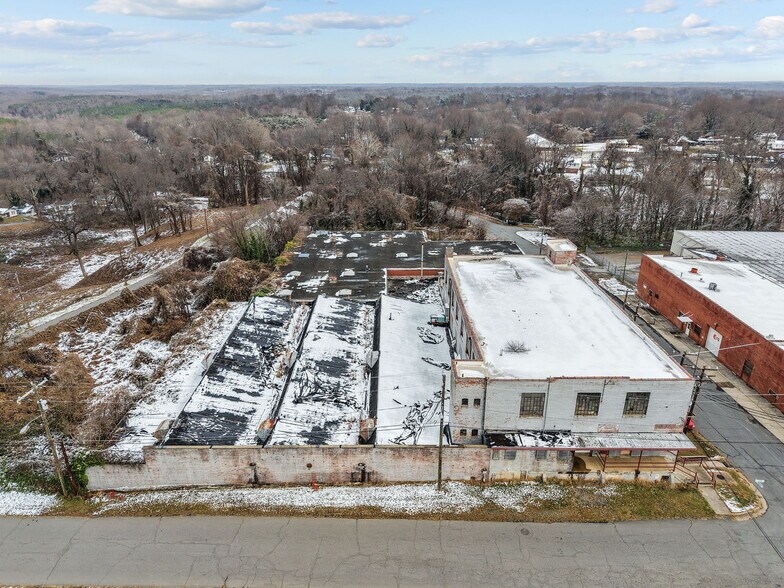 More Photos Of 103 Harrison St, Reidsville Manufacturing For Sale