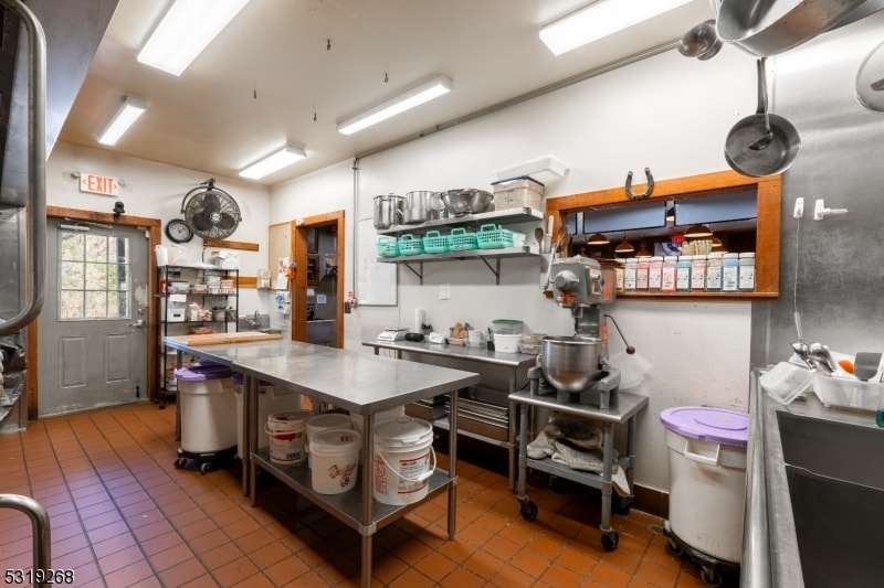 More Photos Of 283 US Highway 206 S, Branchville Restaurant For Sale