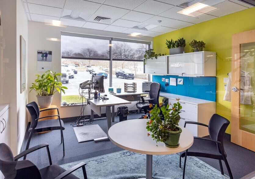 More Photos Of 50 Enterprise Ctr, Middletown Office For Sale