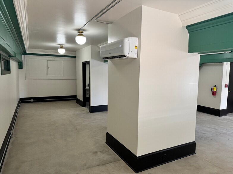 More Photos Of 545 N McDonough St, Decatur Storefront Retail Office For Lease