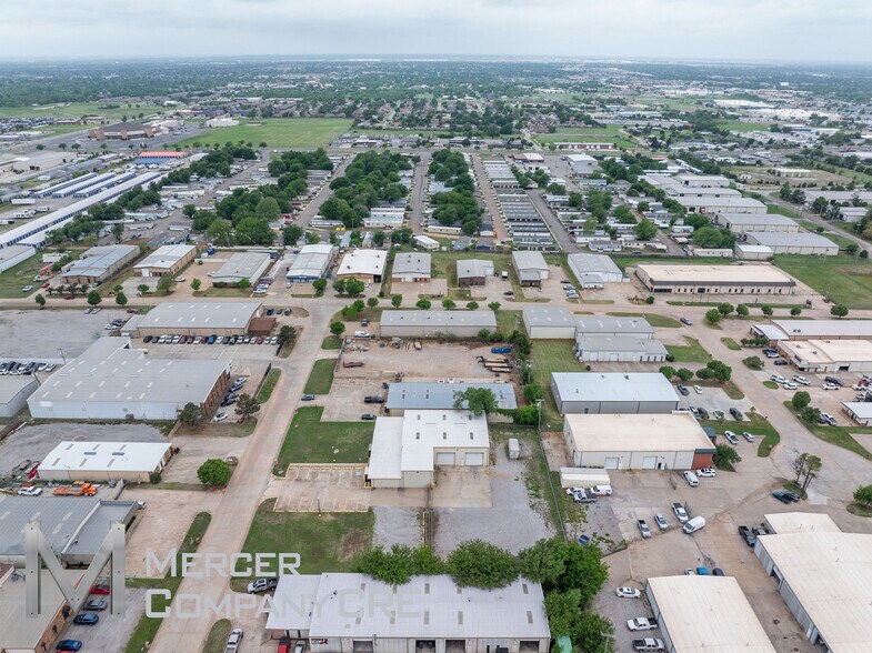 More Photos Of 813 SE 84th St, Oklahoma City Manufacturing For Sale