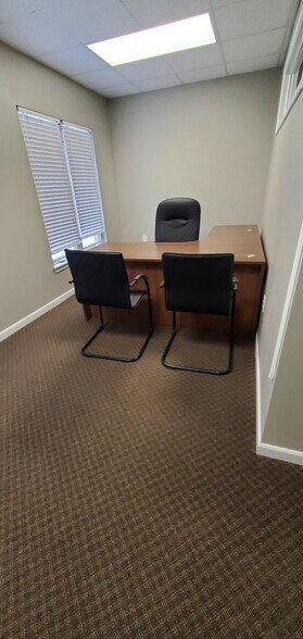 More Photos Of 6900 Houston Rd, Florence Office Residential For Lease