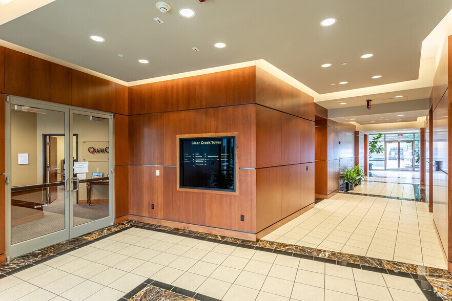 More Photos Of 4100 Corporate Center Dr, Springdale Office For Lease