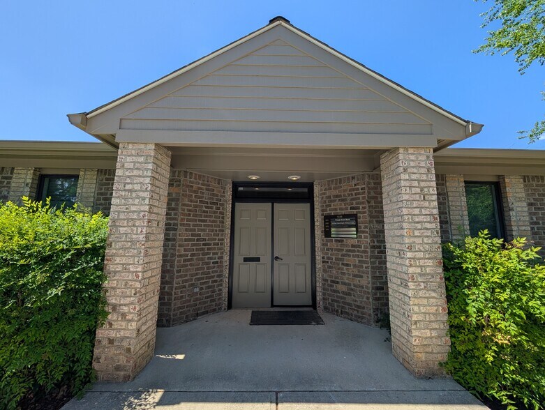 More Photos Of 1220 SE Maynard Rd, Cary Coworking Space