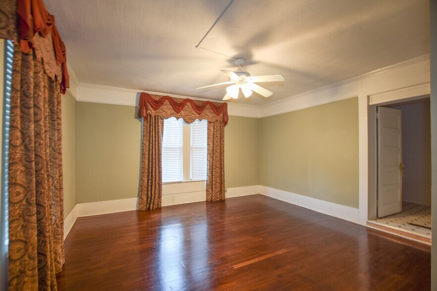 More Photos Of 300 Church St, Rockmart Lodge Meeting Hall For Sale