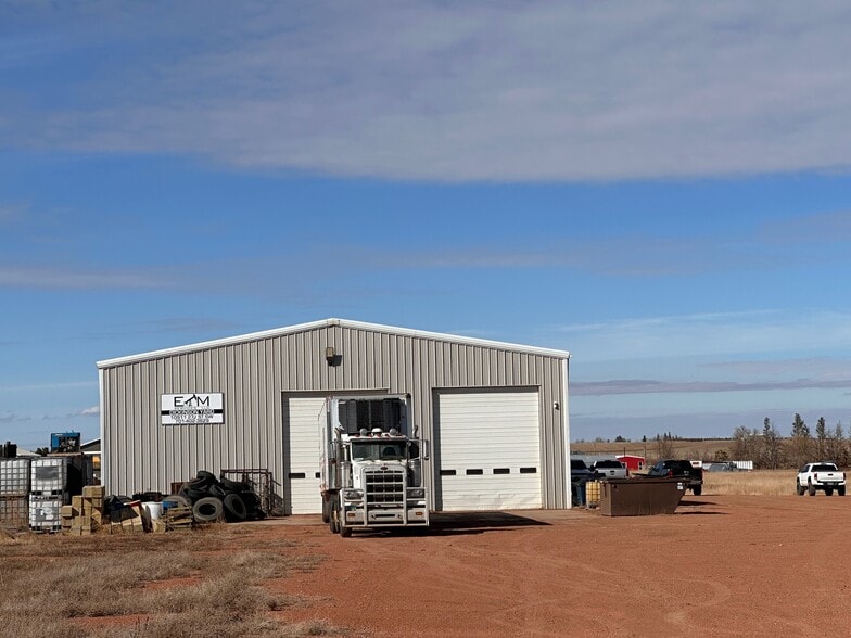 More Photos Of 10911 27J St SW, Dickinson Warehouse For Sale