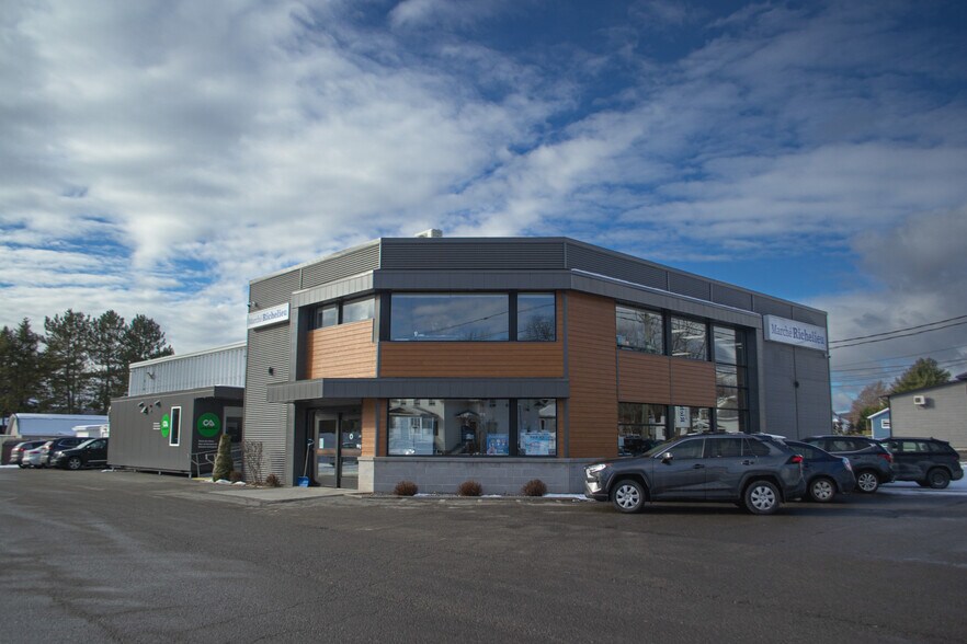 Primary Photo Of 451 Rue Principale, Pohénégamook Flex For Sale