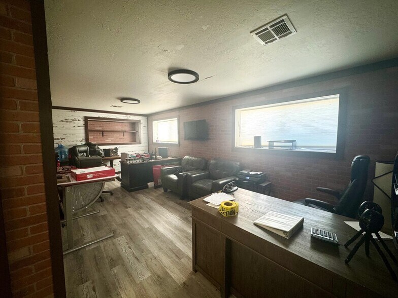 More Photos Of 3272 S 147th Pl, Gilbert Warehouse For Sale