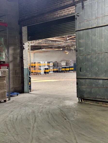 More Photos Of 2901 N 18th St, Philadelphia Warehouse For Sale