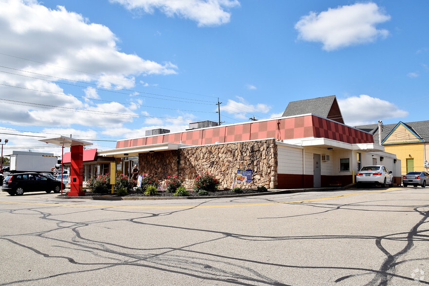 More Photos Of 6638 Dixie Hwy, Fairfield Restaurant For Sale