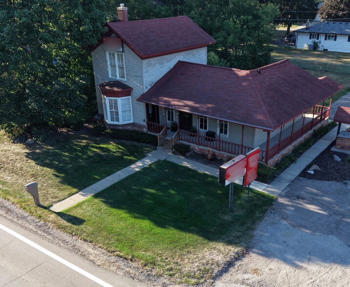 More Photos Of 620 W Commerce Rd, Commerce Township Medical For Sale