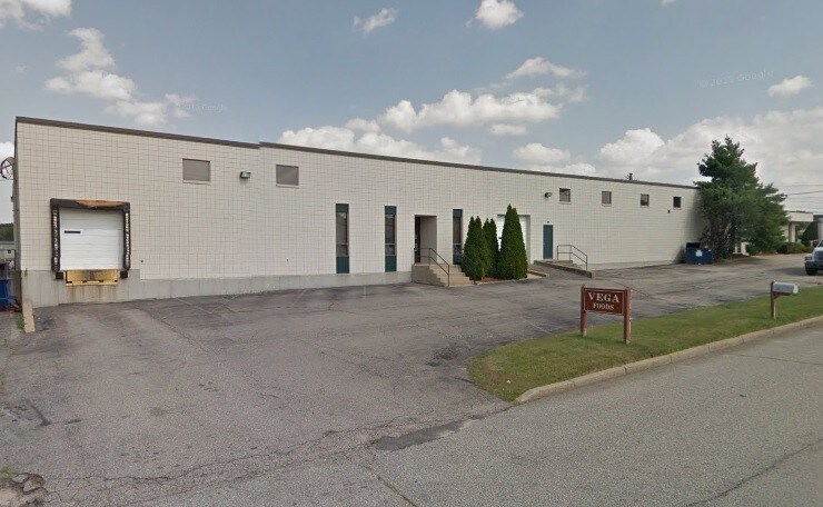 More Photos Of 31 Western Industrial Dr, Cranston Food Processing For Lease