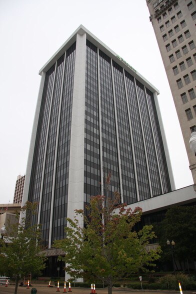 More Photos Of 210 E Capitol St, Jackson Office For Lease