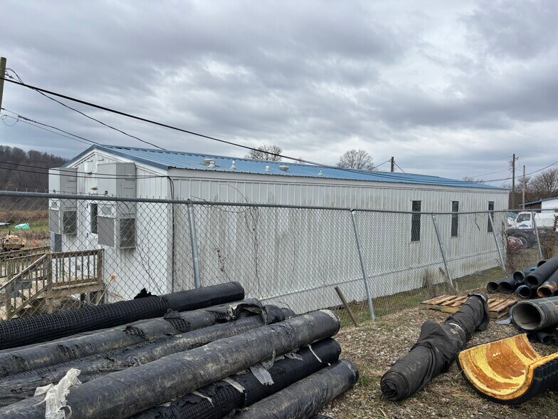 More Photos Of 24 Varner Dr, Claysville Warehouse For Sale