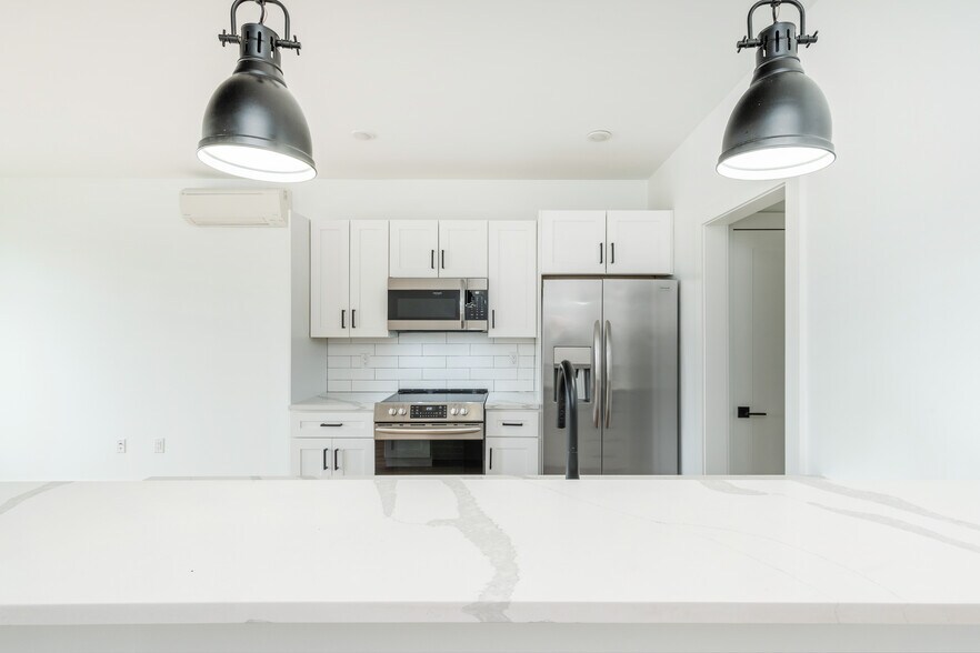 More Photos Of 85 E Sharpnack St, Philadelphia Apartments For Sale