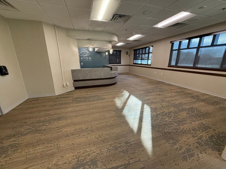 More Photos Of 3413 Golden Rd, Tyler Medical For Lease