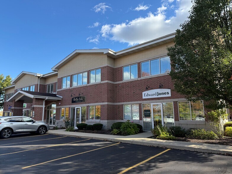 Primary Photo Of 2172 Blackberry Dr, Geneva Medical For Lease