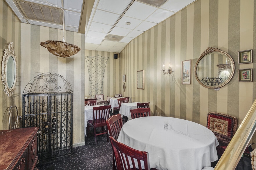 More Photos Of 2301 Fairmount Ave, Philadelphia Restaurant For Lease