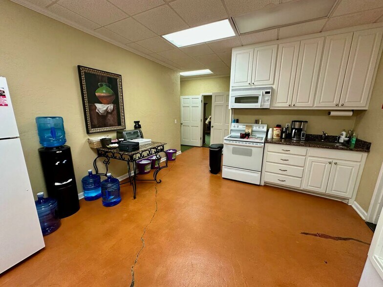 More Photos Of , Amarillo Office For Sale