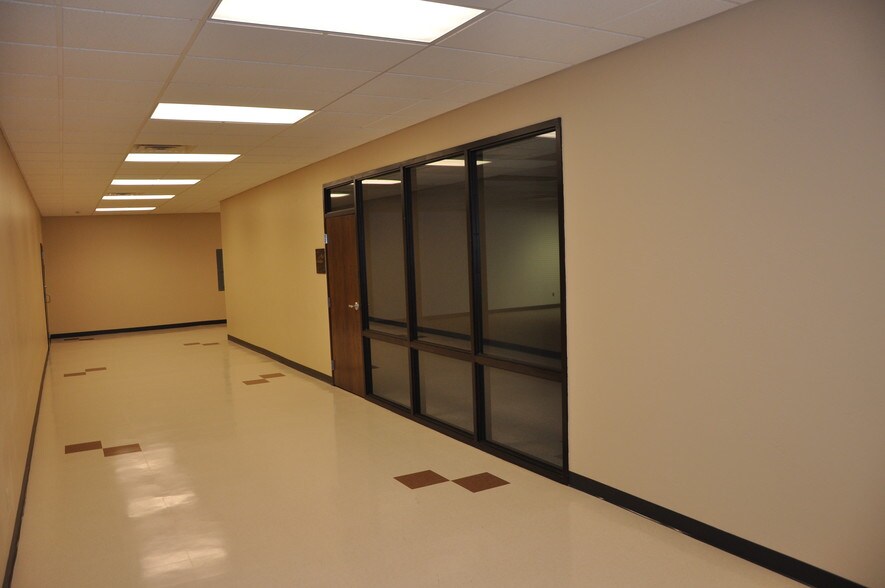 More Photos Of 1100-1104 S Fillmore St, Amarillo Office For Lease