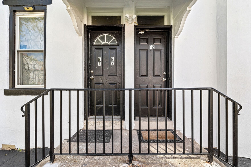 More Photos Of 156 Chestnut Ave, Oaklyn Apartments For Sale