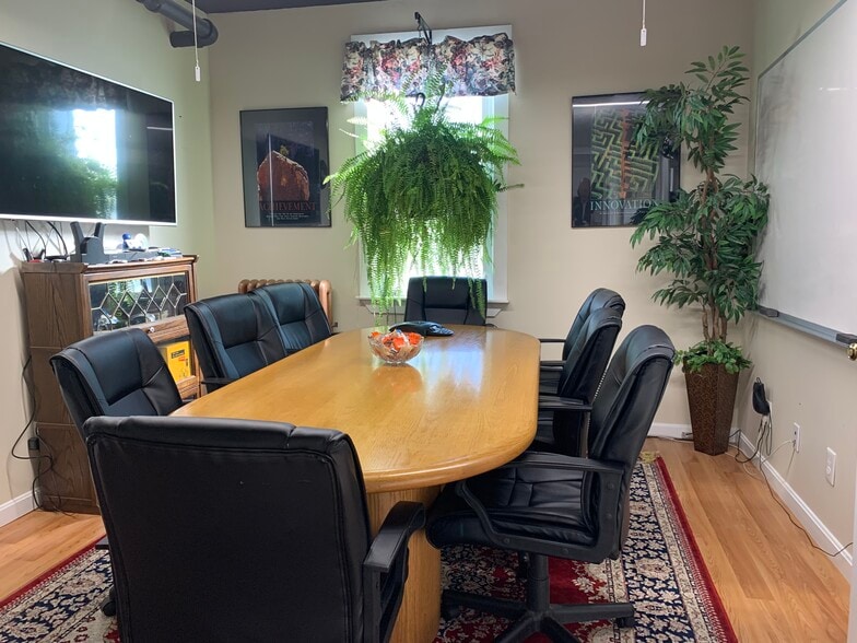 More Photos Of 22 Laurel St, Leominster Warehouse For Sale