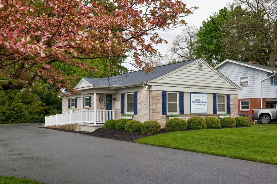 More Photos Of 825 Eden Rd, Lancaster Medical For Sale