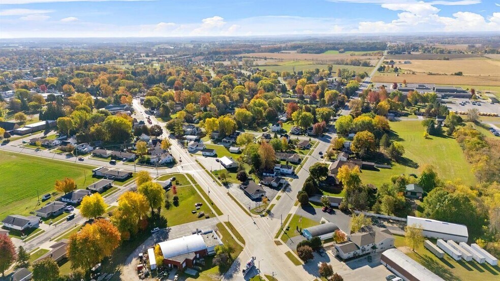 More Photos Of 2131 Calumet Dr, New Holstein Medical For Lease