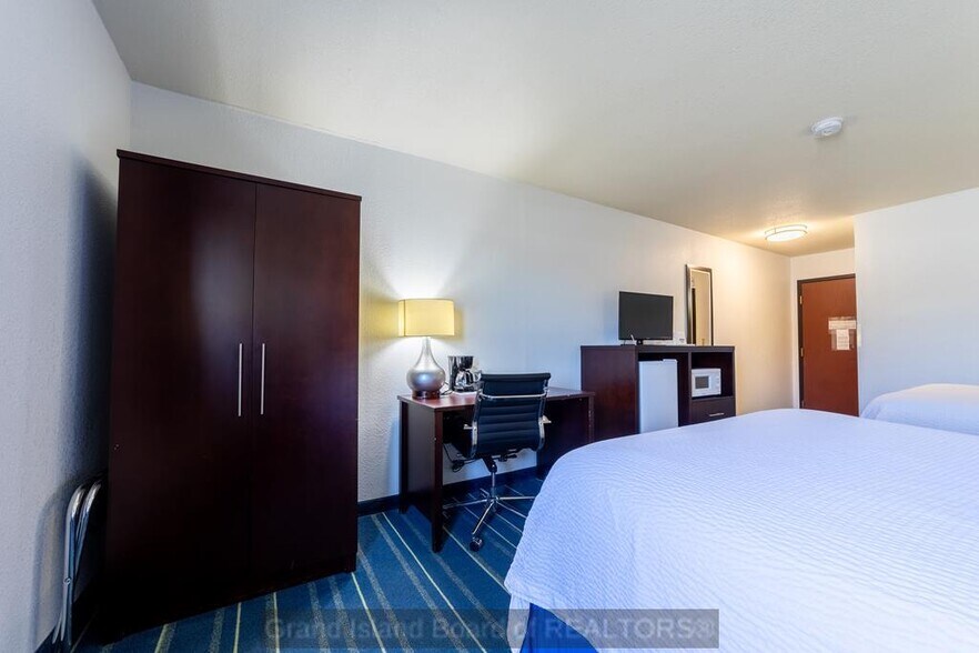 More Photos Of 2620 N Diers Ave, Grand Island Hotel For Sale