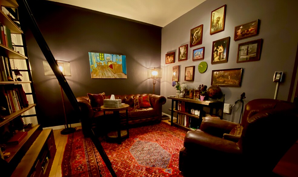 More Photos Of 29 Fifth Ave, New York Apartments For Lease