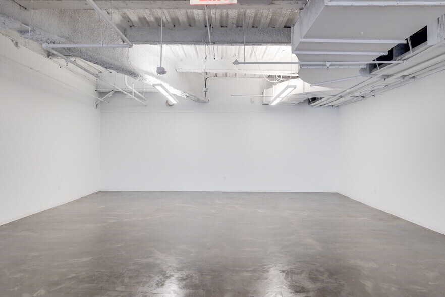More Photos Of 3232 McKinney Ave, Dallas Office For Lease