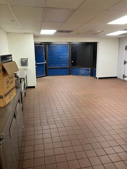 More Photos Of 2110 W 5th St, Plainview Restaurant For Sale