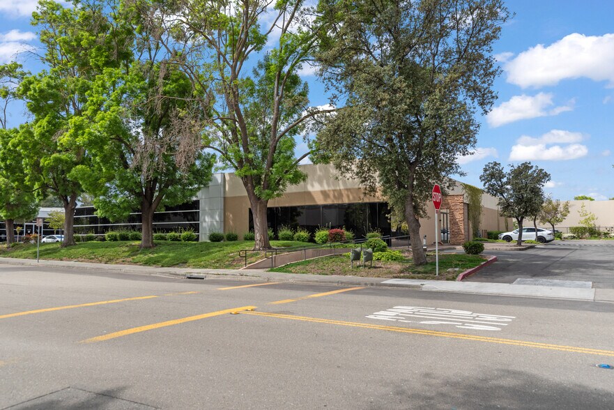 More Photos Of 1252 Quarry Ln, Pleasanton Research And Development For Sale