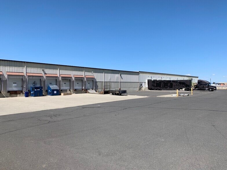 More Photos Of 10424-10428 W Aero Rd, Spokane Warehouse For Lease