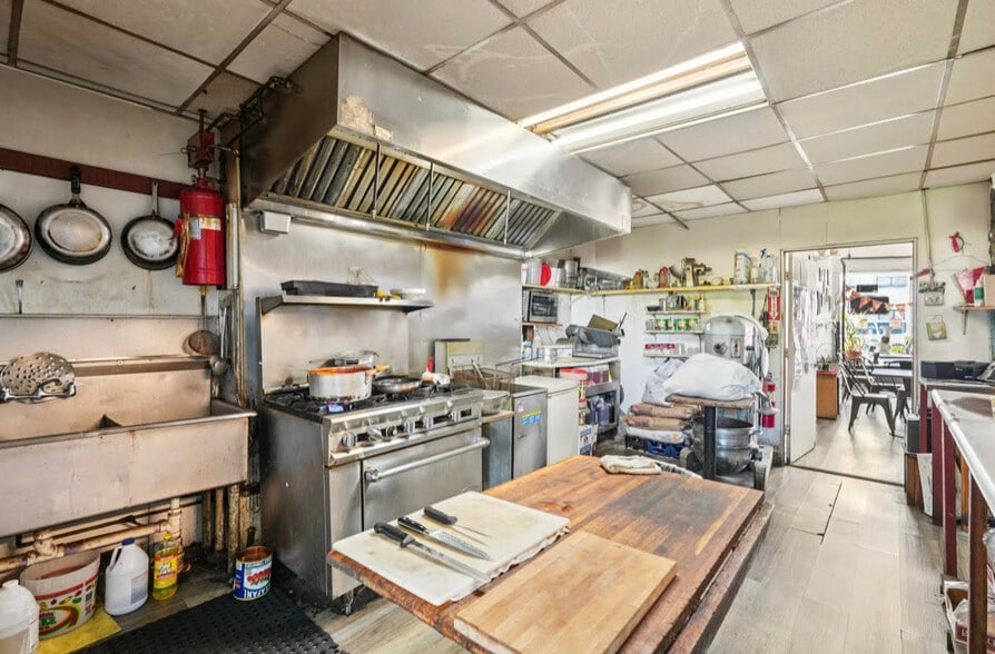 More Photos Of 4410 Bergen Tpke, North Bergen Storefront Retail Residential For Sale