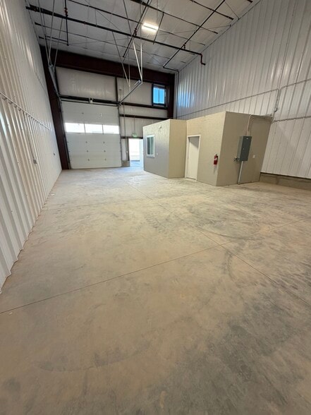 More Photos Of 345 N Old Highway 91, Hurricane Industrial For Lease